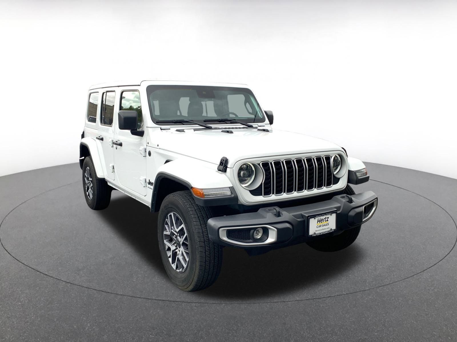 Used 2025 Jeep Wrangler Sahara image 1