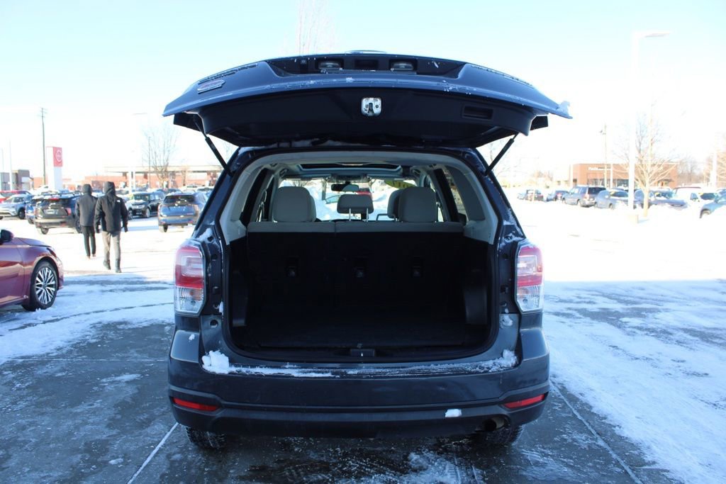 Used 2017 Subaru Forester 2.5i Premium image 10