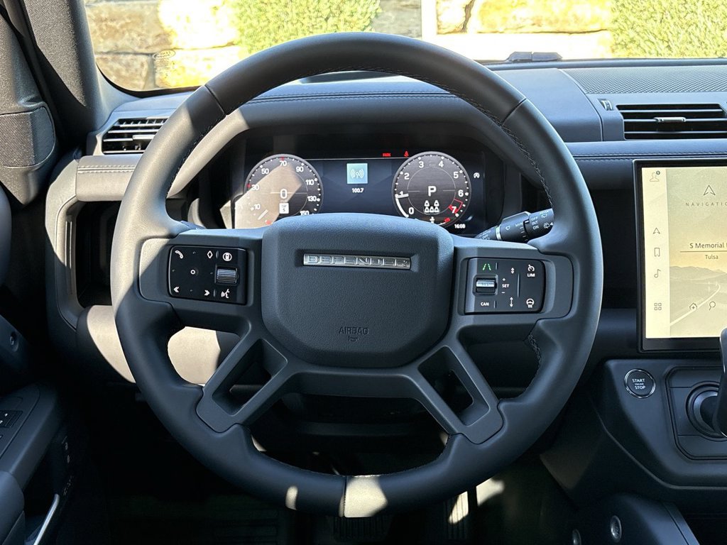 New 2026 Land Rover Defender 130 X-Dynamic SE AWD/4WD image 22