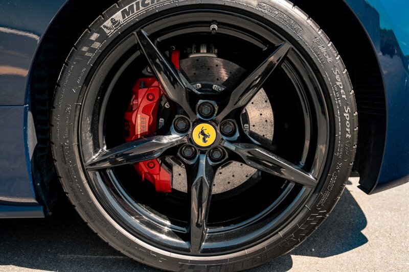Used 2018 Ferrari 488 GTB image 10