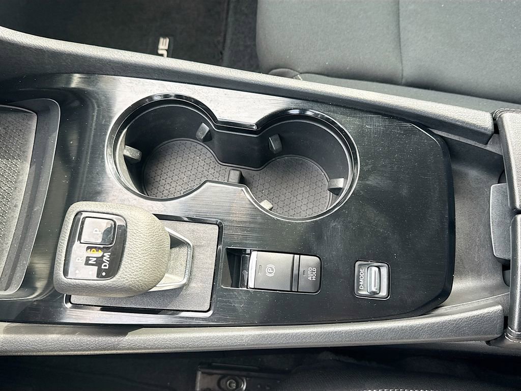 Used 2023 Nissan Rogue S image 21