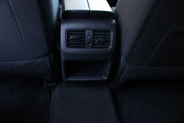 Used 2023 Nissan Rogue S image 31