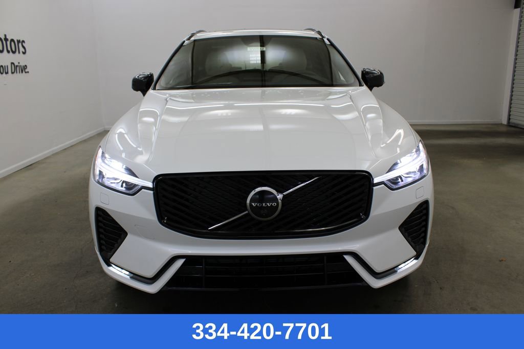 New 2026 Volvo XC60 B5 Plus w/ Climate Package image 6