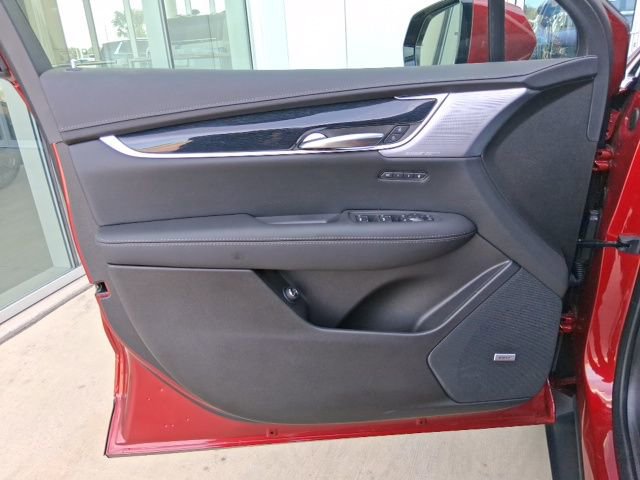 New 2026 Cadillac XT5 Premium Luxury w/ LPO, ONYX Package image 15