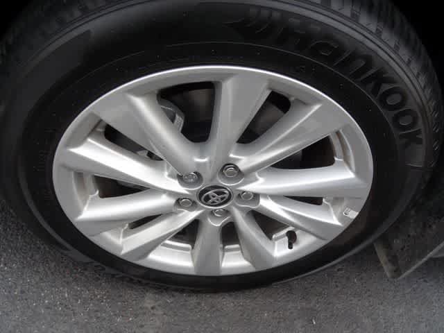 Used 2025 Toyota Corolla LE w/ LE Premium Package FWD image 14