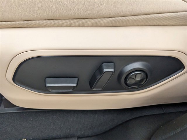 New 2025 Jeep Grand Cherokee Limited image 8