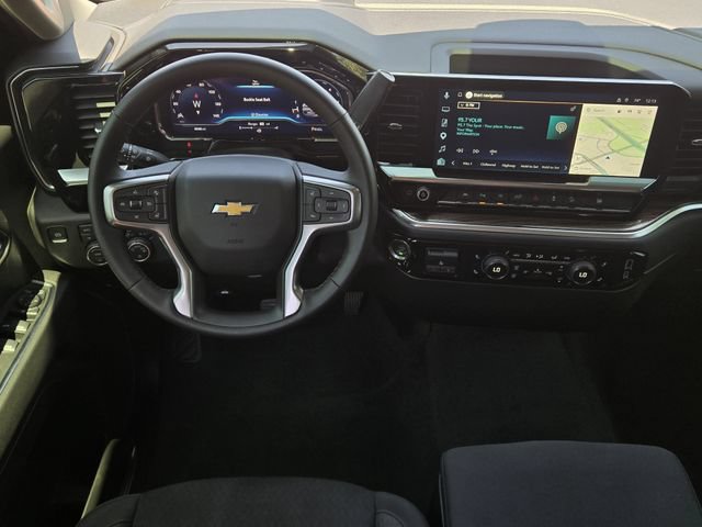 Used 2025 Chevrolet Silverado 1500 LT AWD/4WD image 21