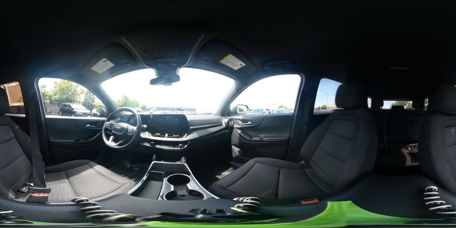 Used 2025 Chevrolet Equinox LT FWD image 37