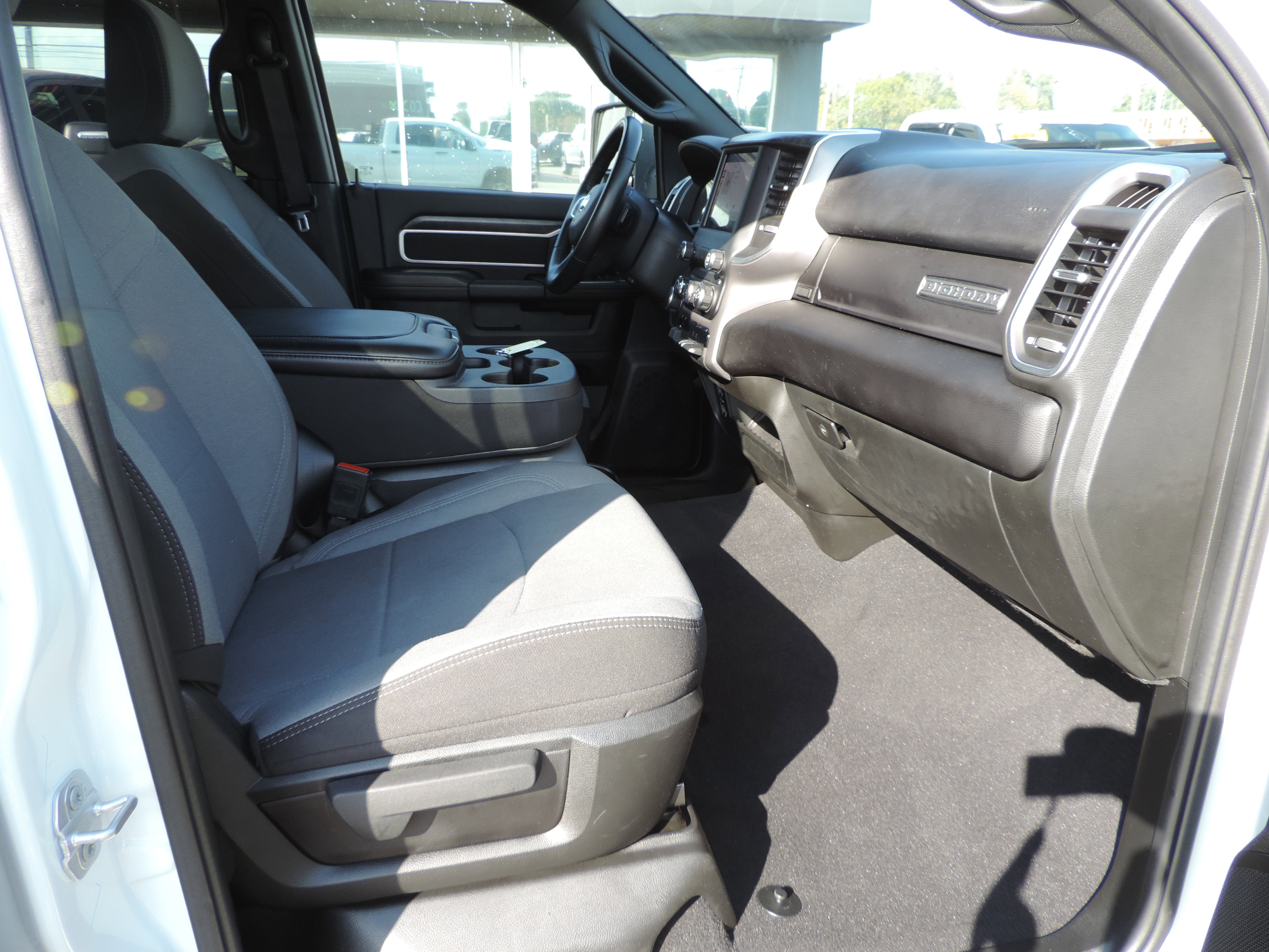 Used 2024 RAM 2500 Big Horn w/ Bed Utility Group image 15