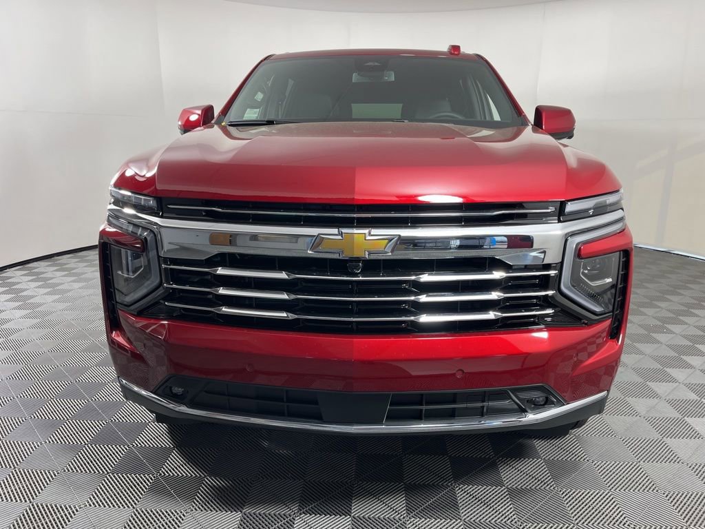 New 2026 Chevrolet Suburban LT image 7