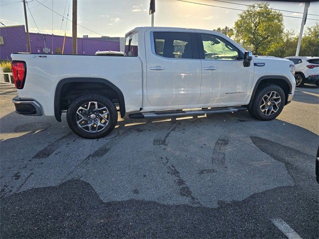 New 2026 GMC Sierra 1500 SLT image 4