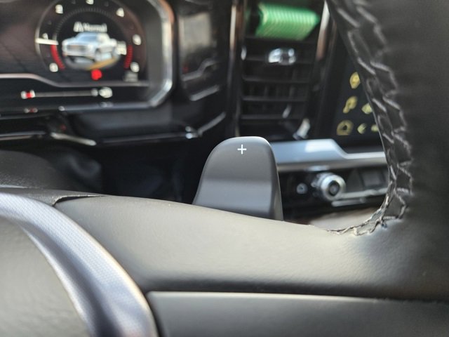 Used 2025 GMC Sierra 1500 Elevation image 27