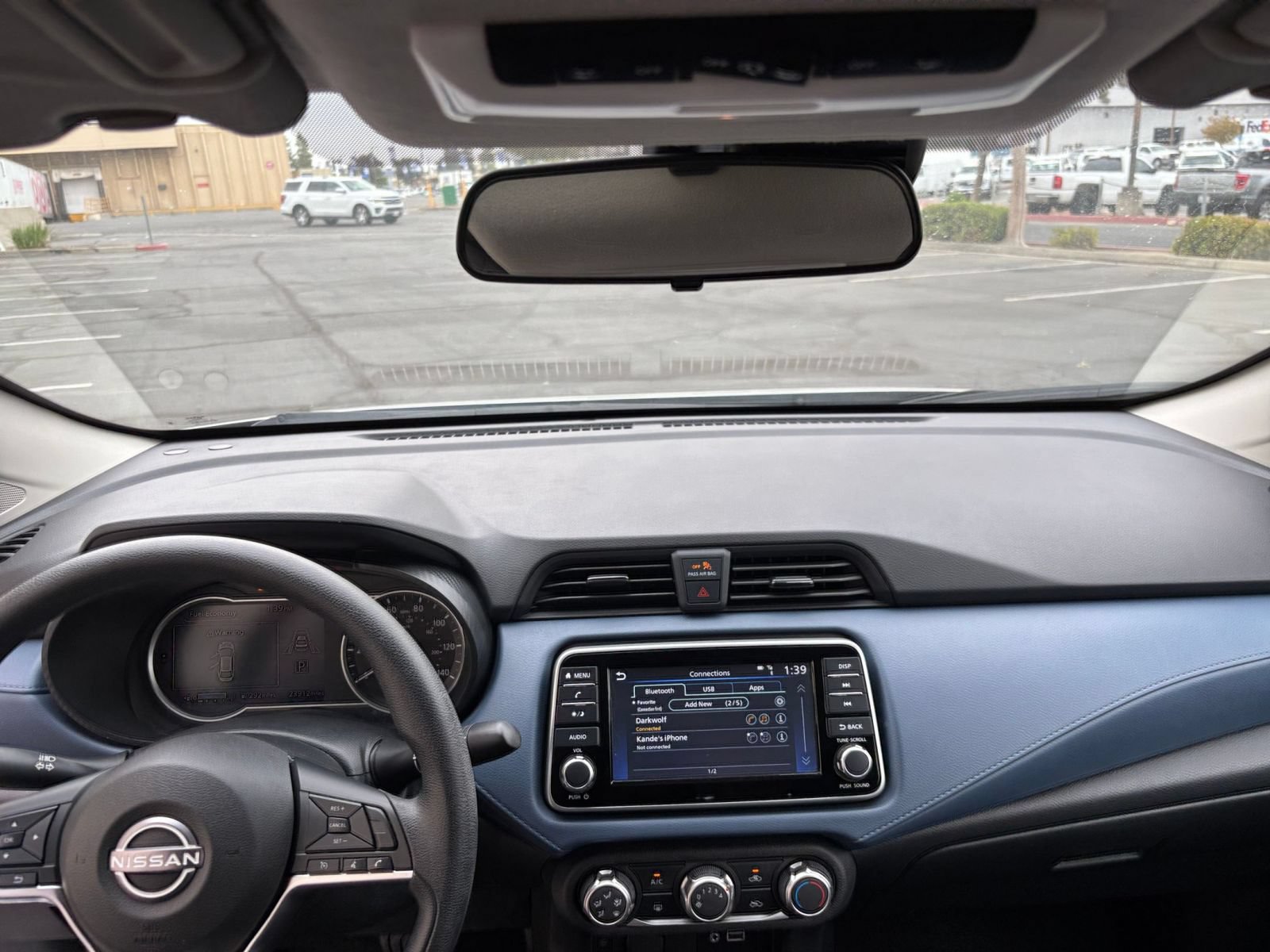 Used 2025 Nissan Versa SV FWD image 14