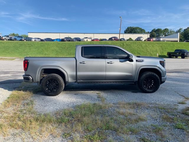 Used 2024 GMC Sierra 1500 AT4 w/ Technology Package AWD/4WD image 11