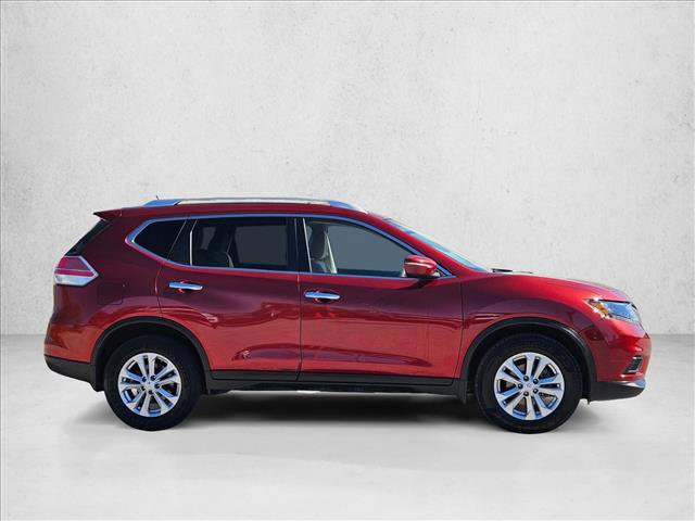 Used 2015 Nissan Rogue SV image 4