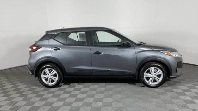 New 2025 Nissan Kicks Play S FWD image 8