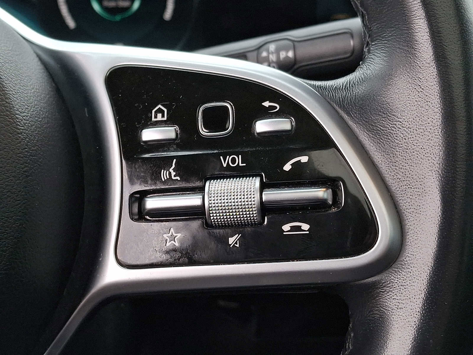 Used 2022 Mercedes-Benz CLA 250 4MATIC w/ Premium Package Lite image 19