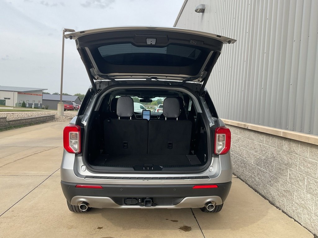 Used 2023 Ford Explorer Limited w/ Limited Technology Package image 24