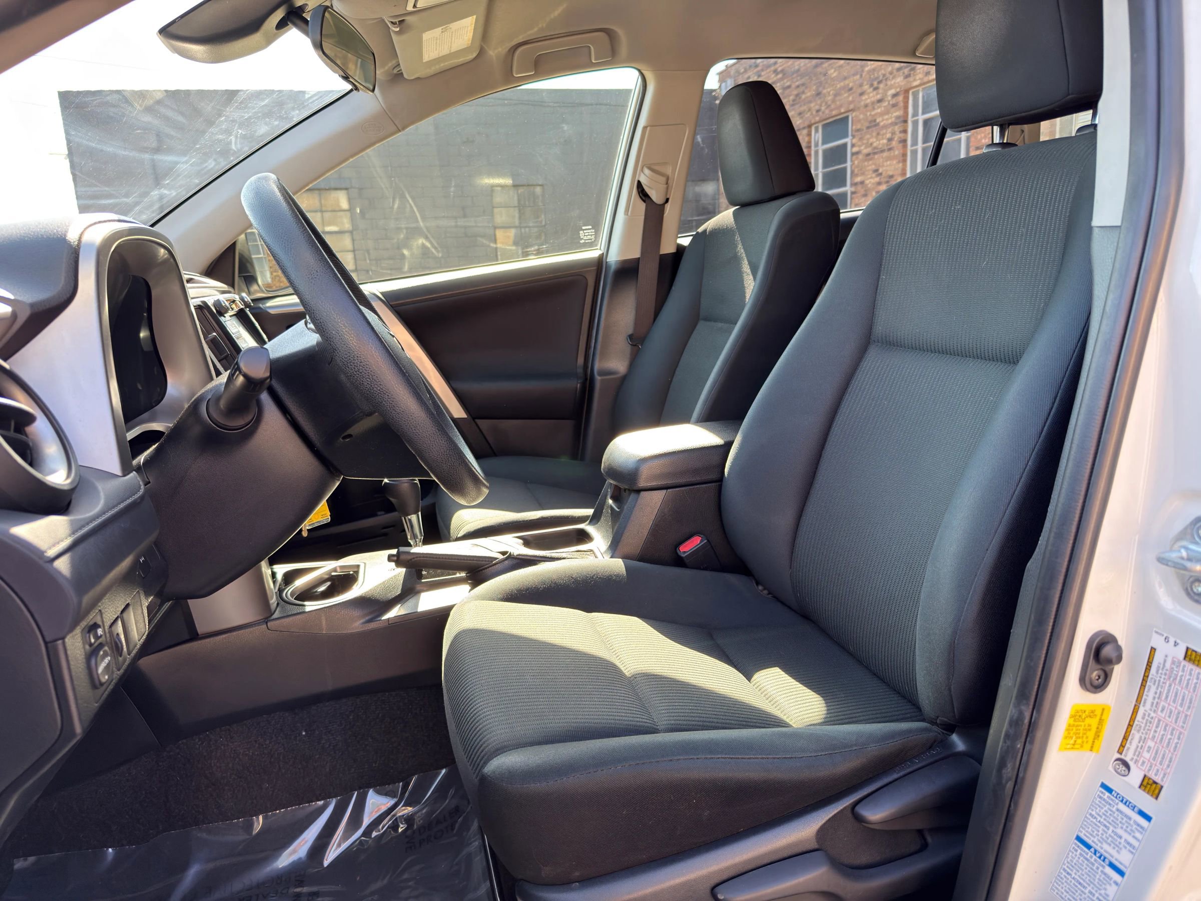 Used 2018 Toyota RAV4 LE w/ All Weather Liner Package AWD/4WD image 16