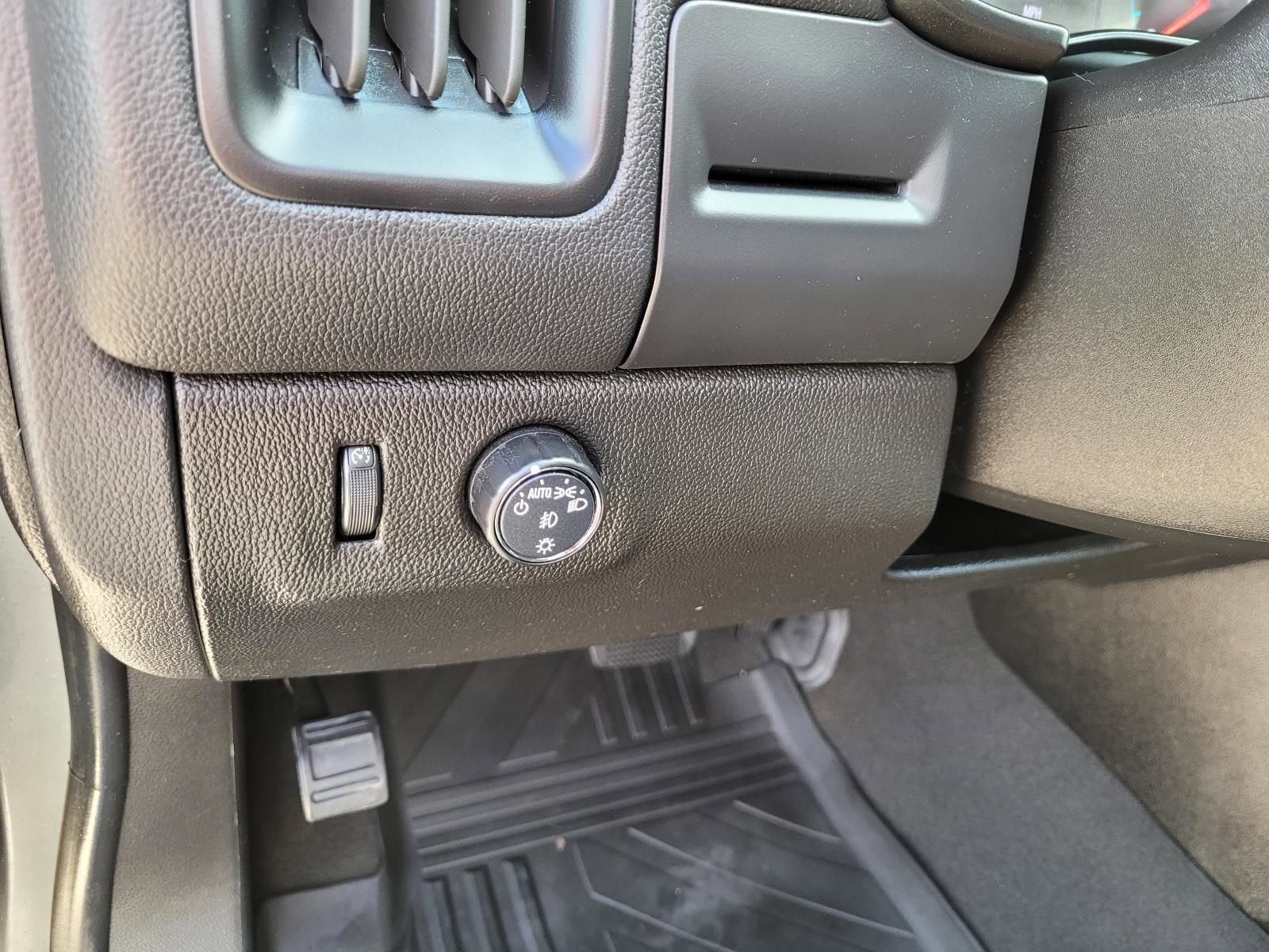 Used 2022 Chevrolet Colorado LT w/ LT Convenience Package image 23