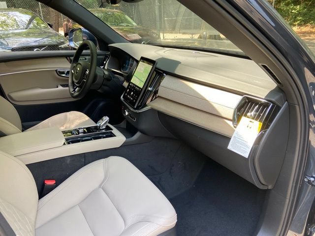 New 2026 Volvo XC90 B6 Plus w/ Protection Package AWD/4WD image 19