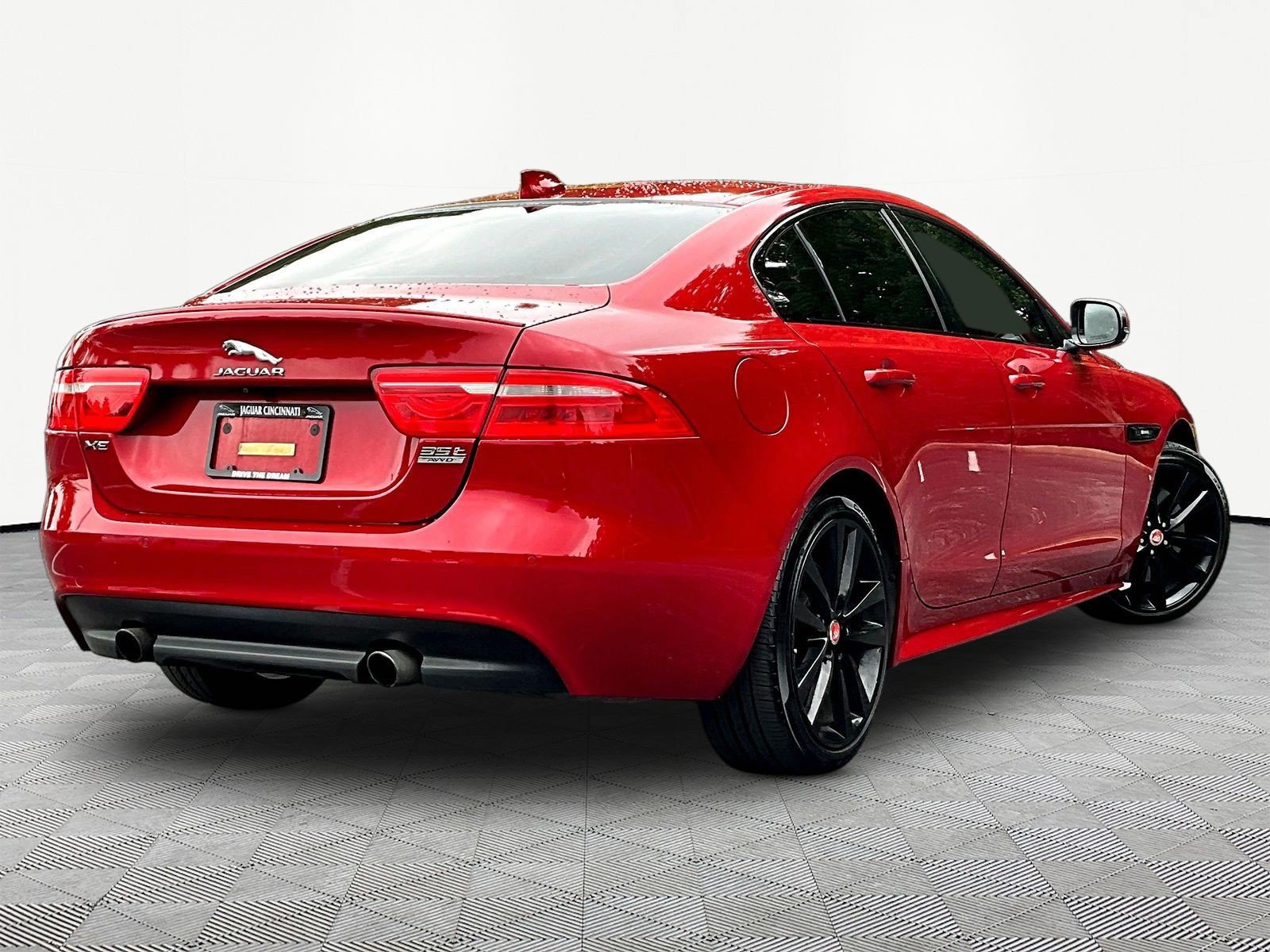 Used 2017 Jaguar XE R-Sport AWD/4WD image 6