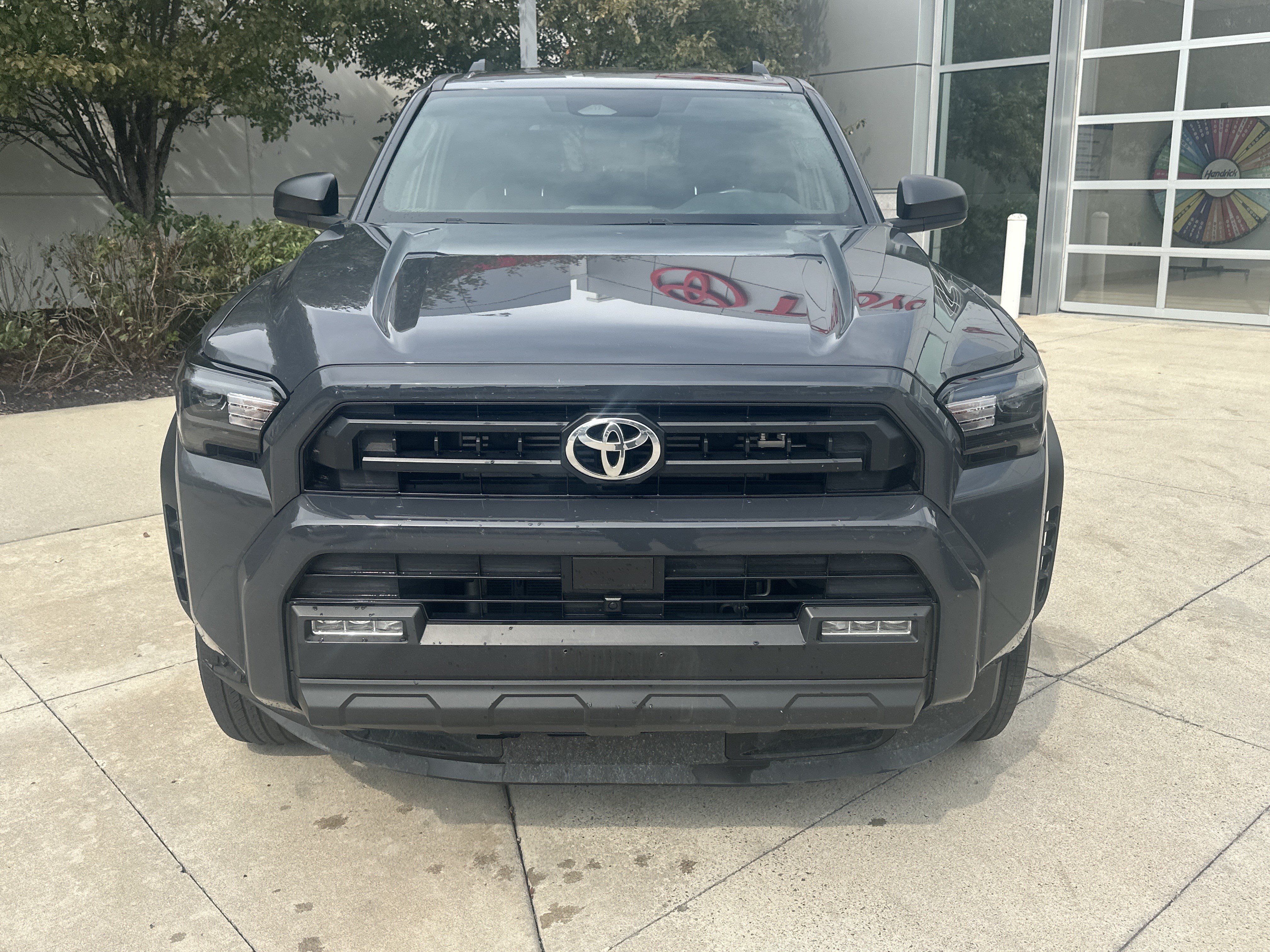 Used 2025 Toyota 4Runner SR5 AWD/4WD image 5