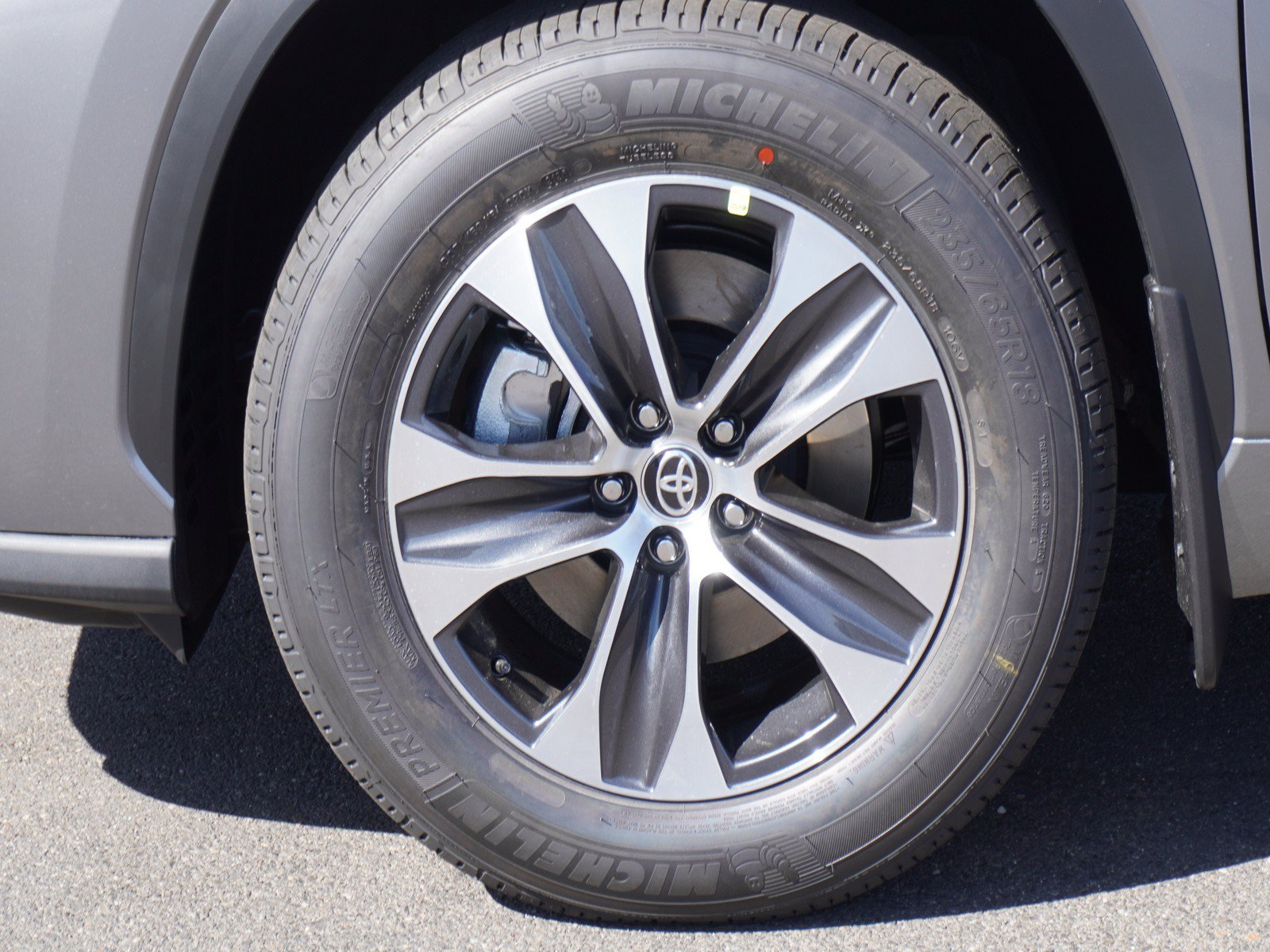 New 2026 Toyota Highlander XLE AWD/4WD image 7