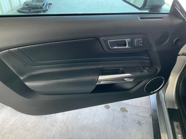 Used 2020 Ford Mustang GT Premium w/ GT Performance Package RWD image 5
