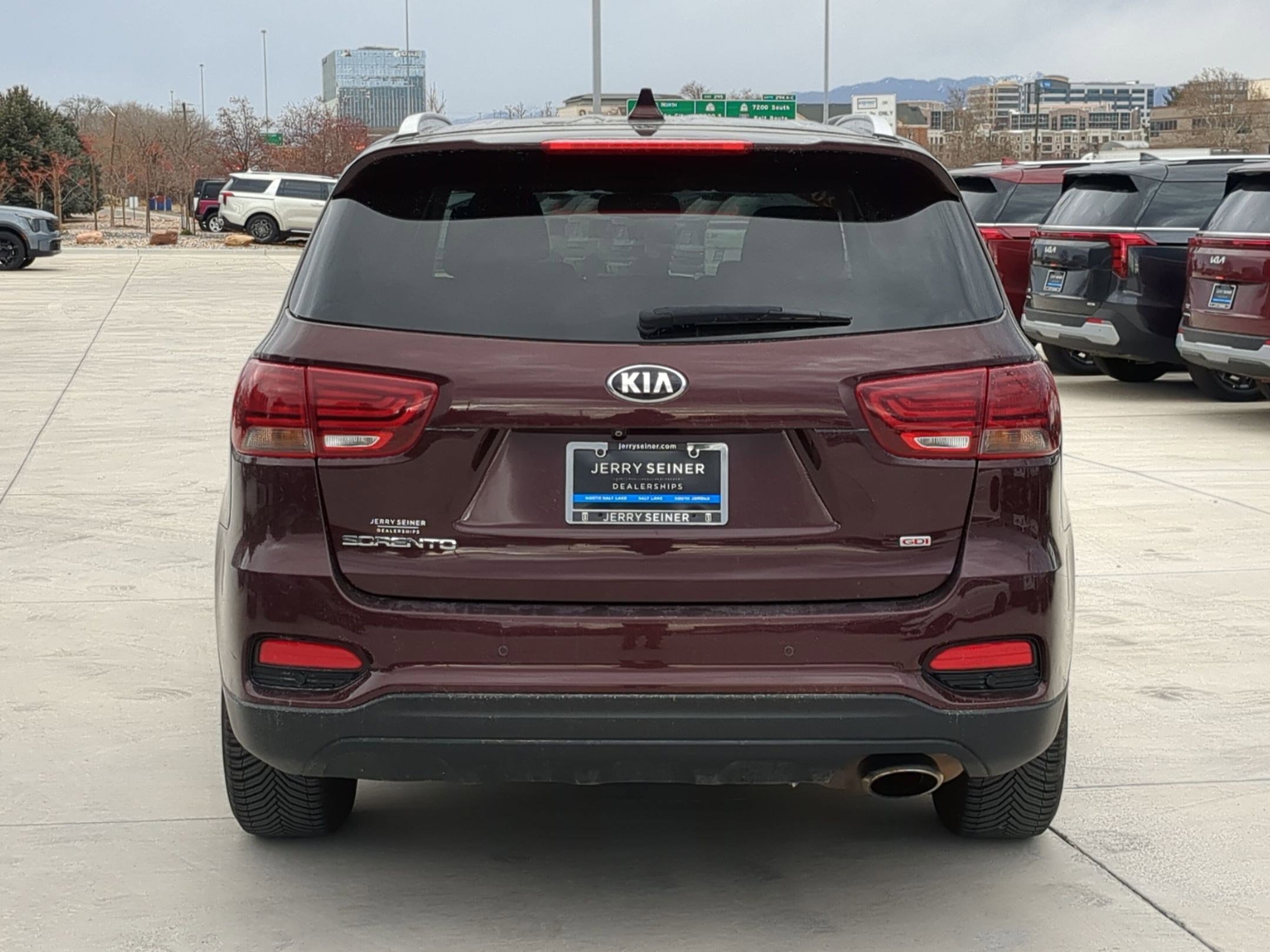 Used 2019 Kia Sorento LX w/ LX Convenience Package image 4