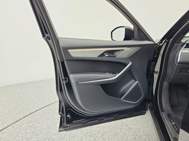 New 2026 Jaguar F-PACE R-Dynamic S image 31