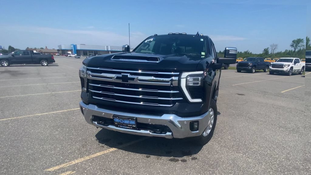 Certified 2024 Chevrolet Silverado 2500 LTZ w/ LTZ Plus Package AWD/4WD image 5