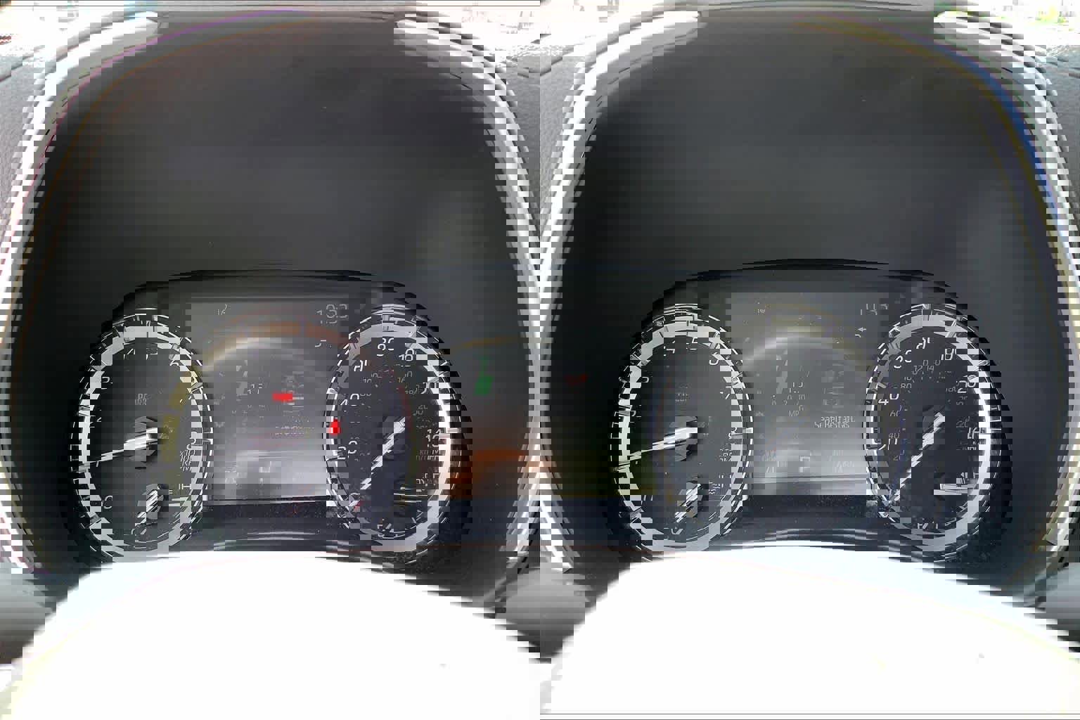 Used 2021 Toyota Highlander XLE FWD image 26