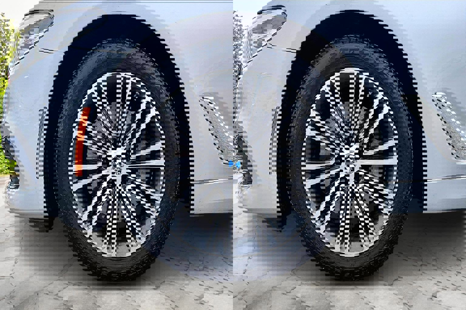 Used 2019 BMW 530i xDrive w/ Convenience Package image 9