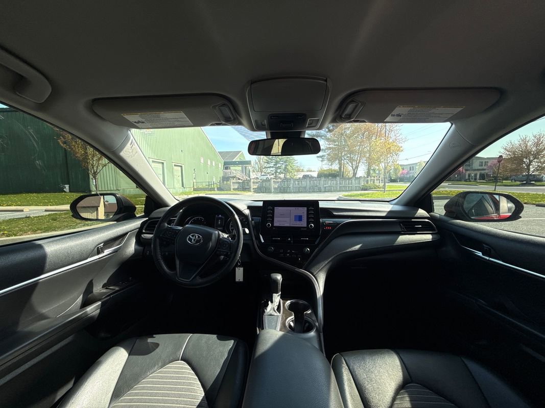 Used 2021 Toyota Camry SE FWD image 15