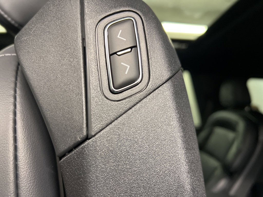 New 2026 Lincoln Navigator Reserve w/ Jet Appearance Package image 33