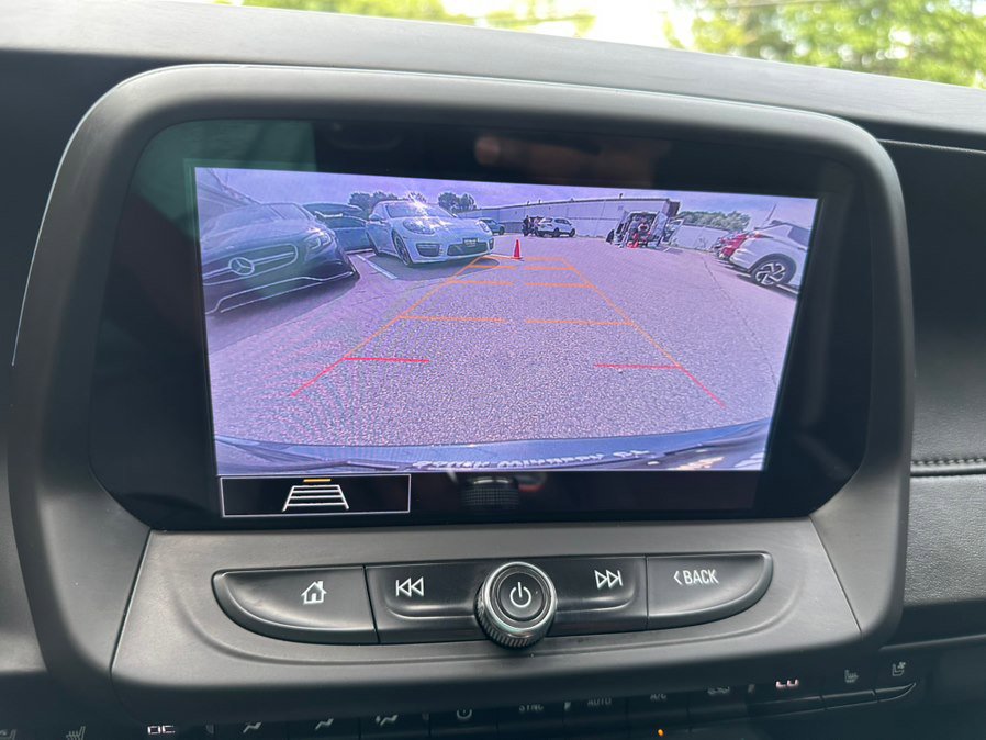Used 2020 Chevrolet Camaro SS RWD image 17