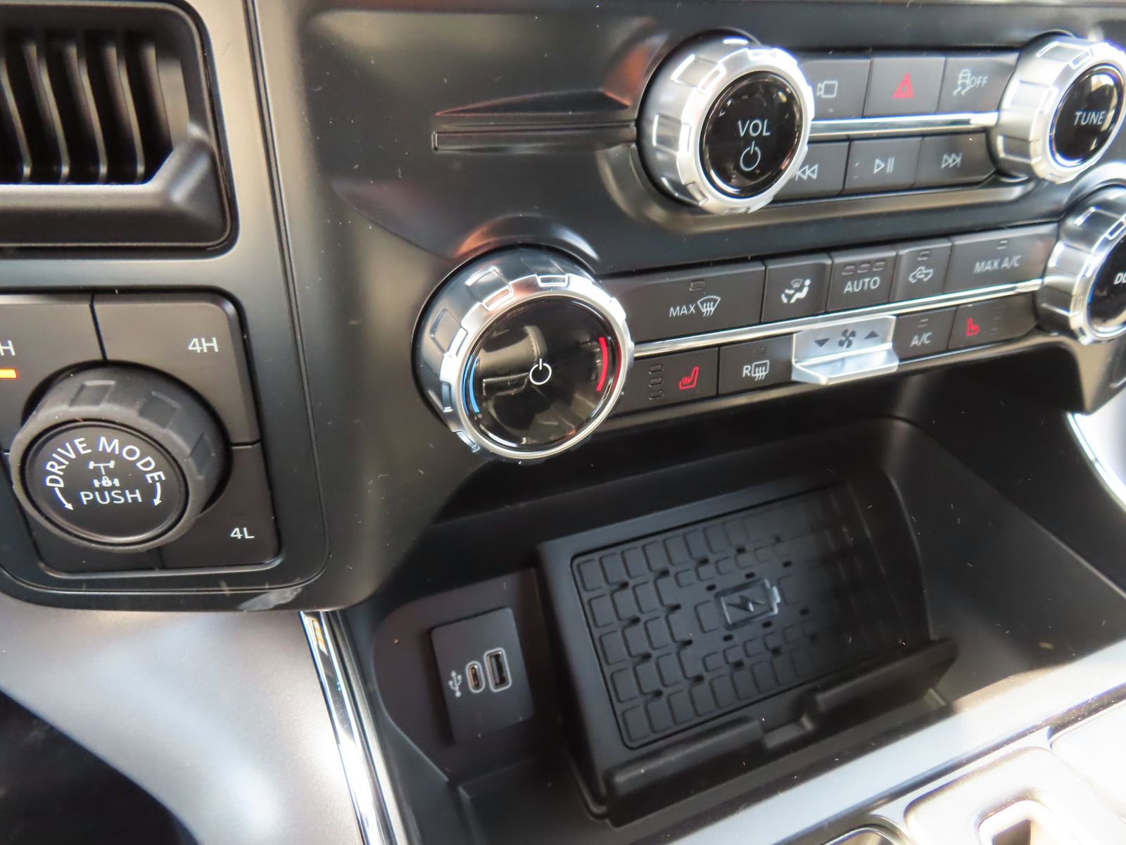 New 2026 Ford F150 XLT AWD/4WD image 16