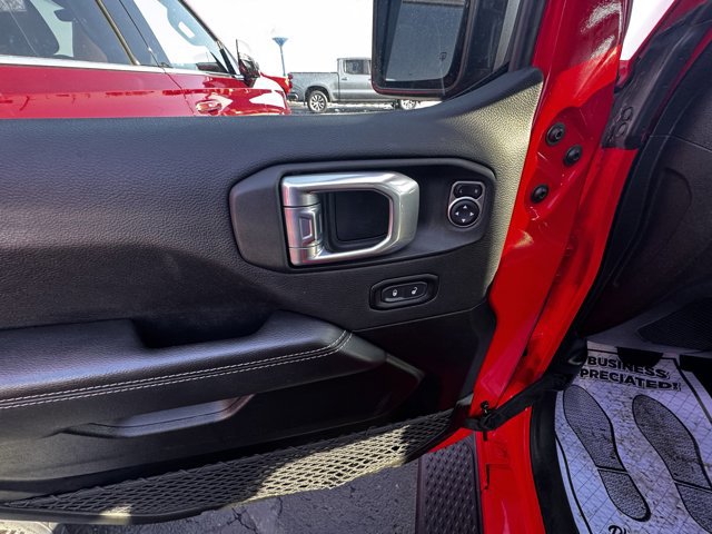 Used 2022 Jeep Gladiator Overland w/ Popular Equipment Package image 12