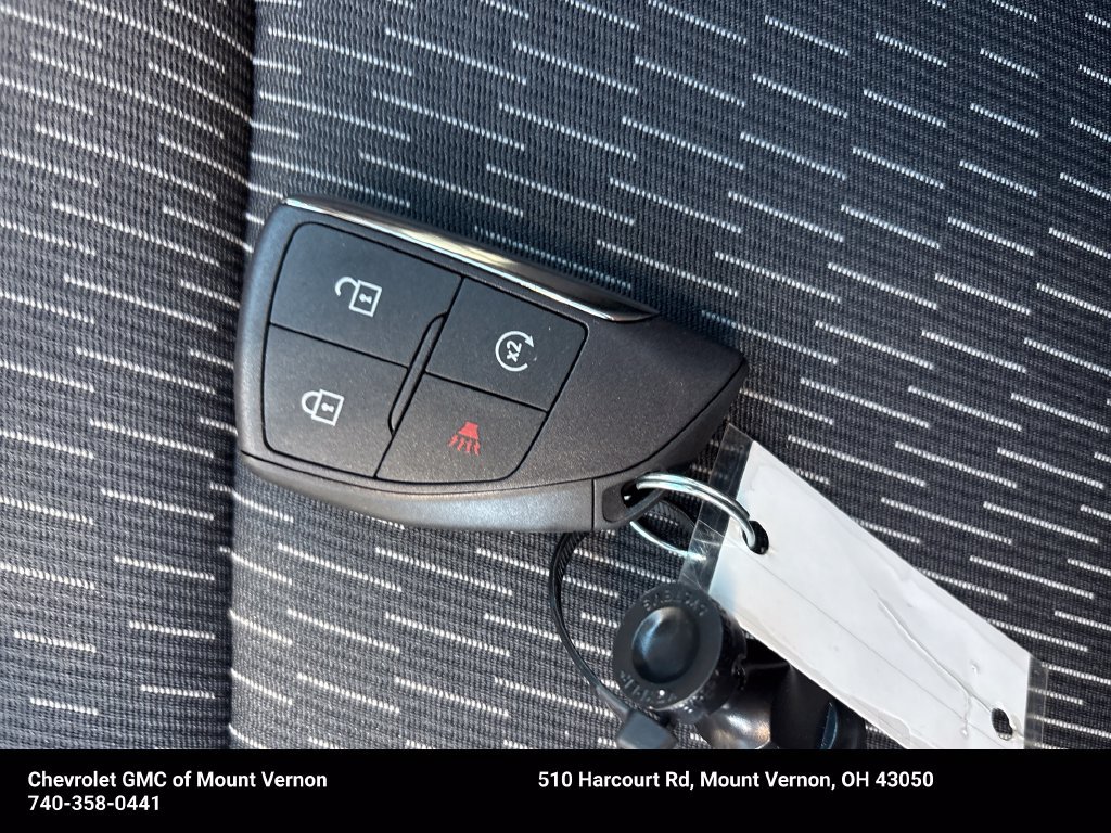 New 2027 Chevrolet Equinox LT w/ Safety and Technology Package AWD/4WD image 32