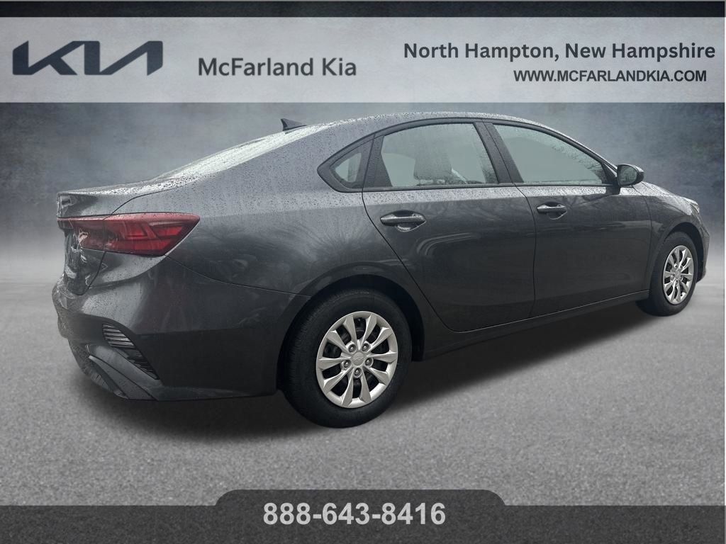 Used 2023 Kia Forte LX image 7