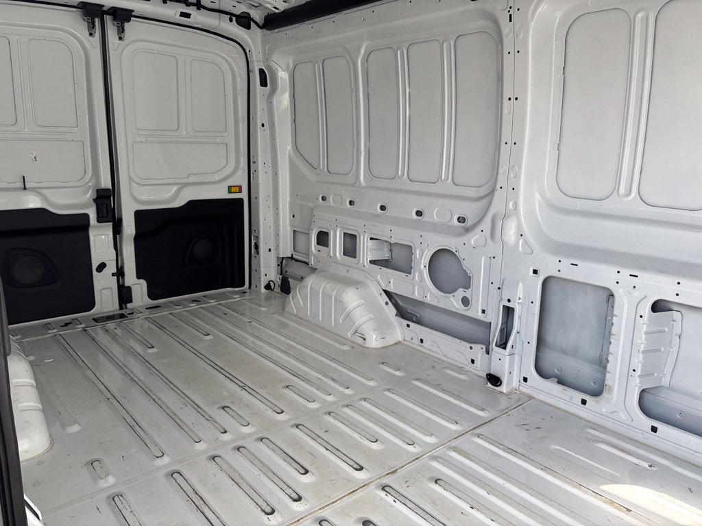 Used 2025 Ford Transit 250 148 Medium Roof Extended AWD image 17