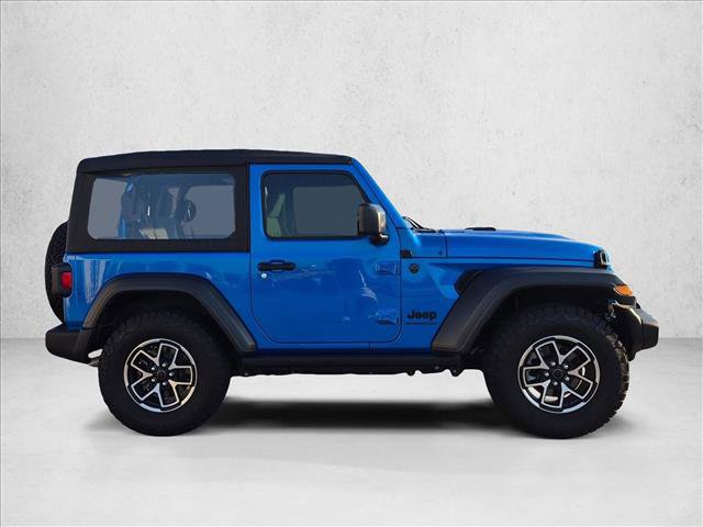 Used 2025 Jeep Wrangler Sport AWD/4WD image 4