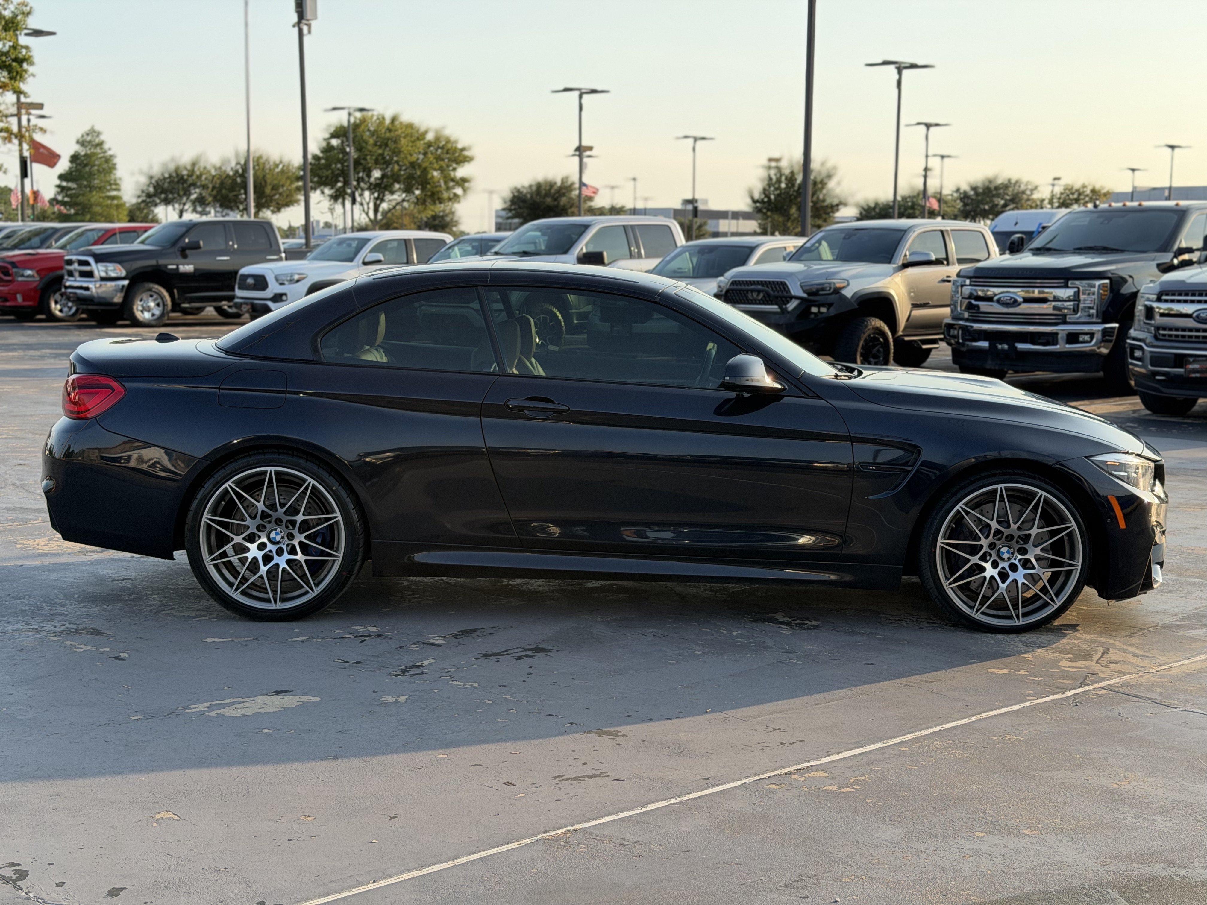 Used 2018 BMW M4 Convertible w/ Competition Package RWD image 32