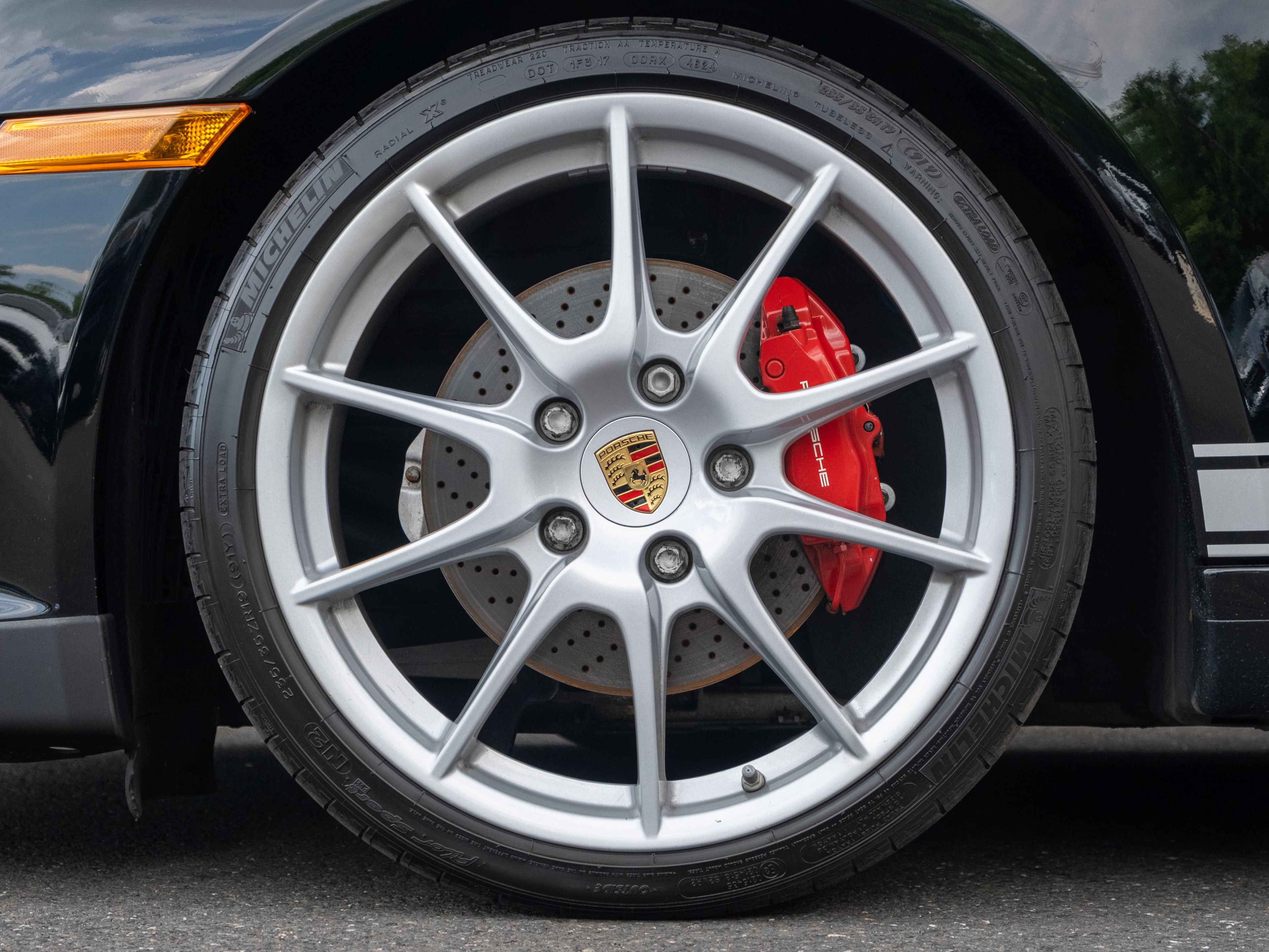 Used 2011 Porsche Boxster Spyder RWD image 12