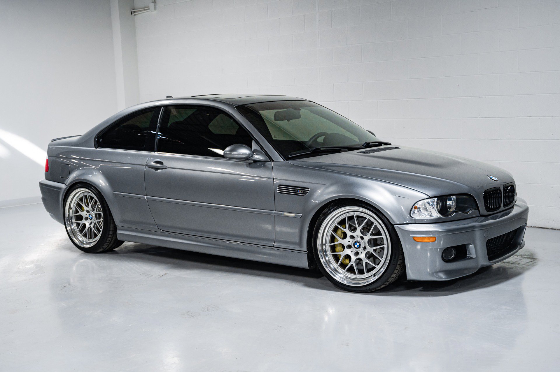 Used 2005 BMW M3 Coupe RWD image 1