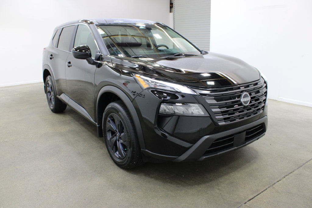 Used 2026 Nissan Rogue SV FWD image 6