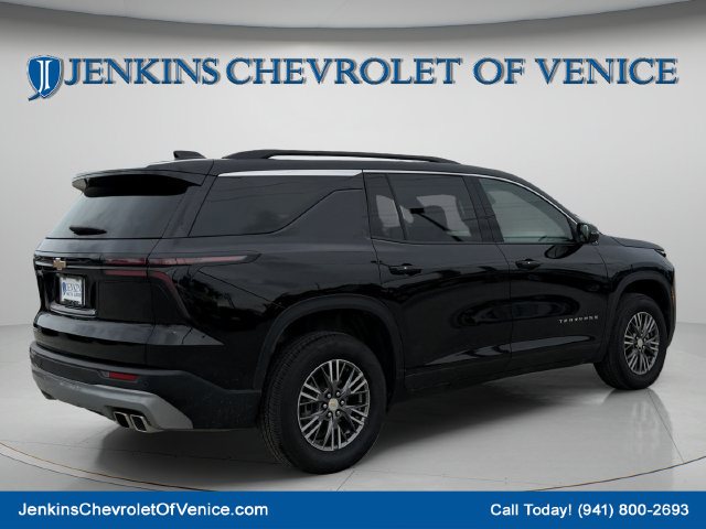 Used 2026 Chevrolet Traverse LT FWD image 5