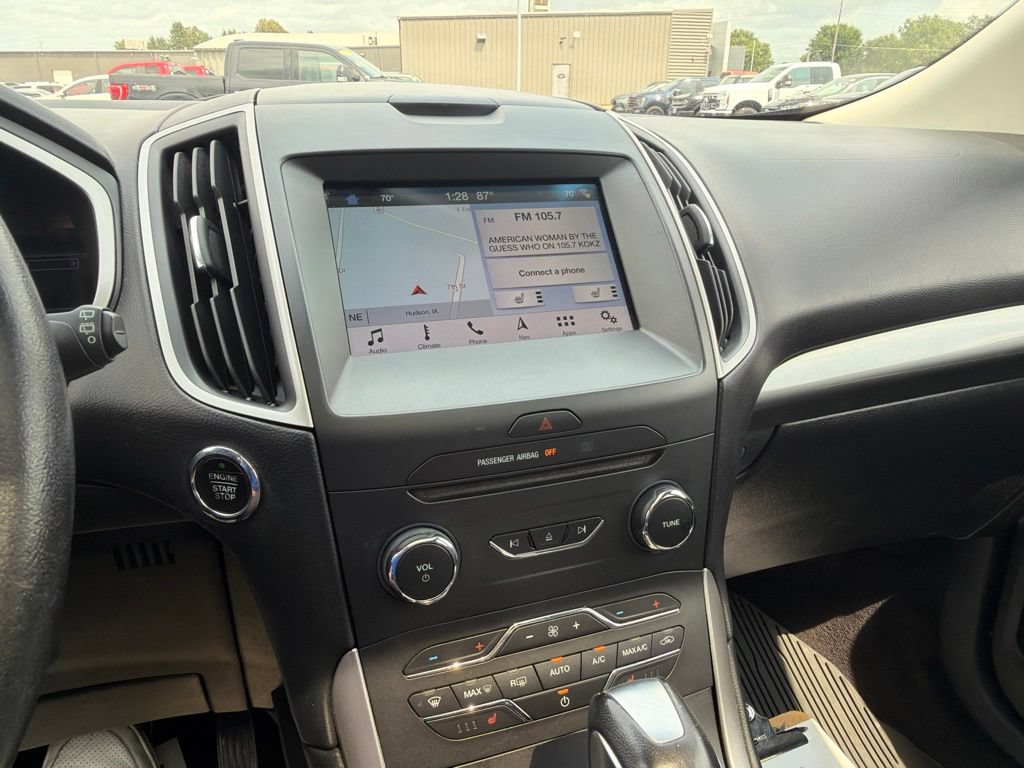 Used 2017 Ford Edge SEL w/ Equipment Group 201A AWD/4WD image 17