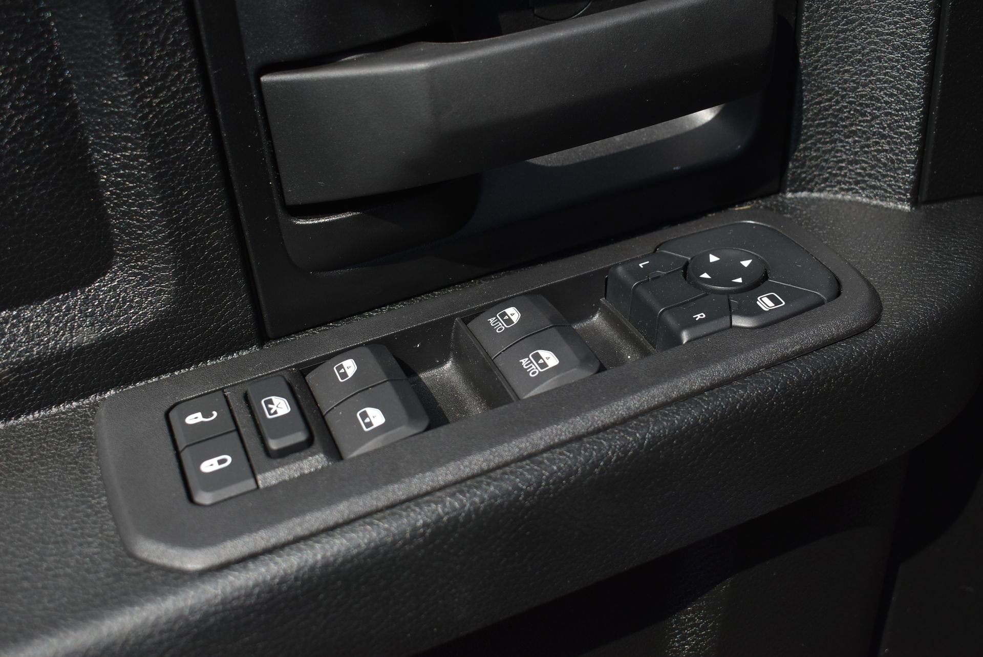 Used 2025 RAM 2500 Tradesman AWD/4WD image 13